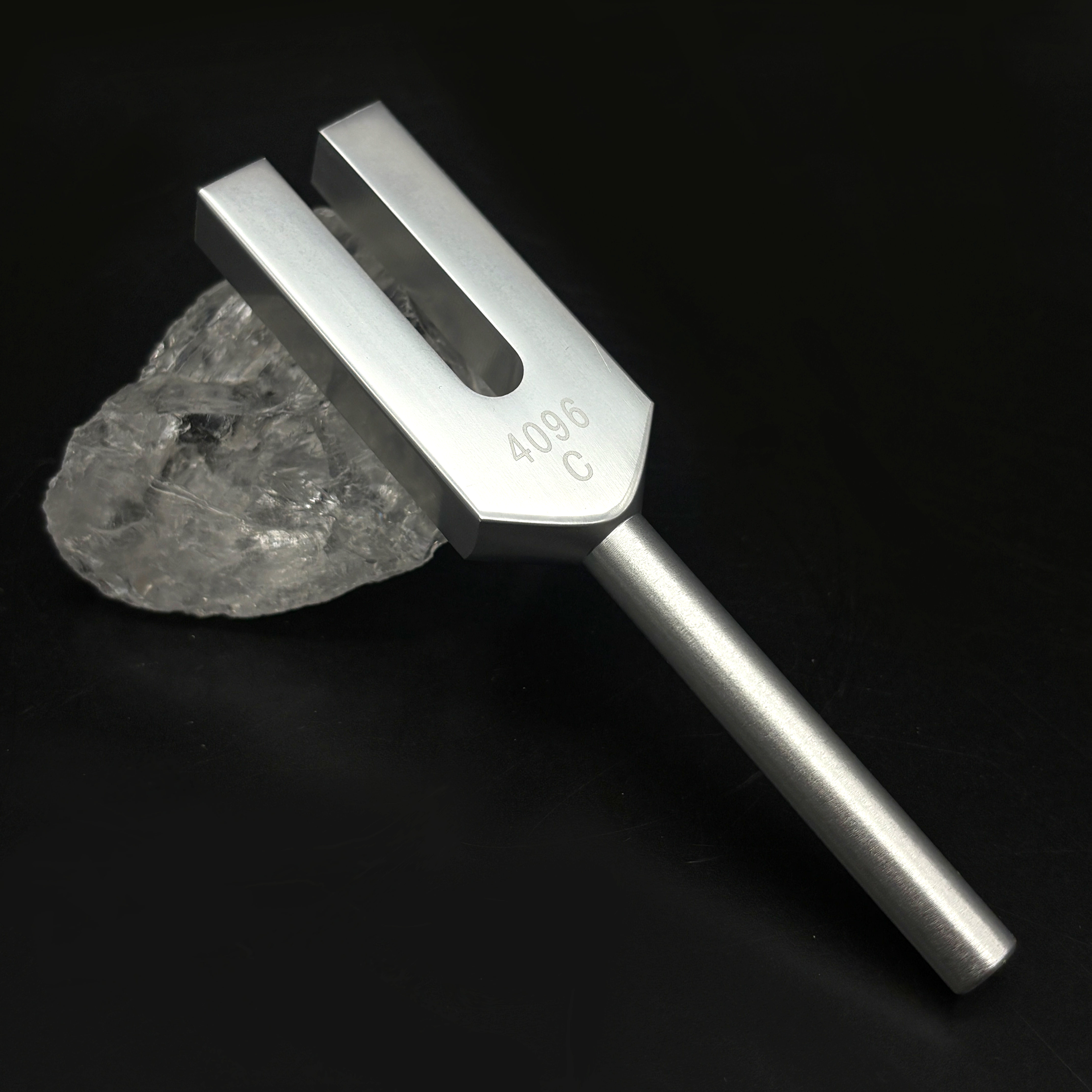 クリスタルチューナー　No,3228