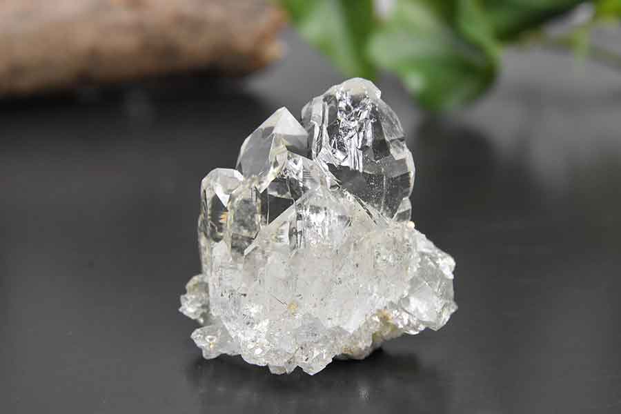 ヒマラヤ水晶 | 天然石・パワーストーンの卸専門店【創業40年の