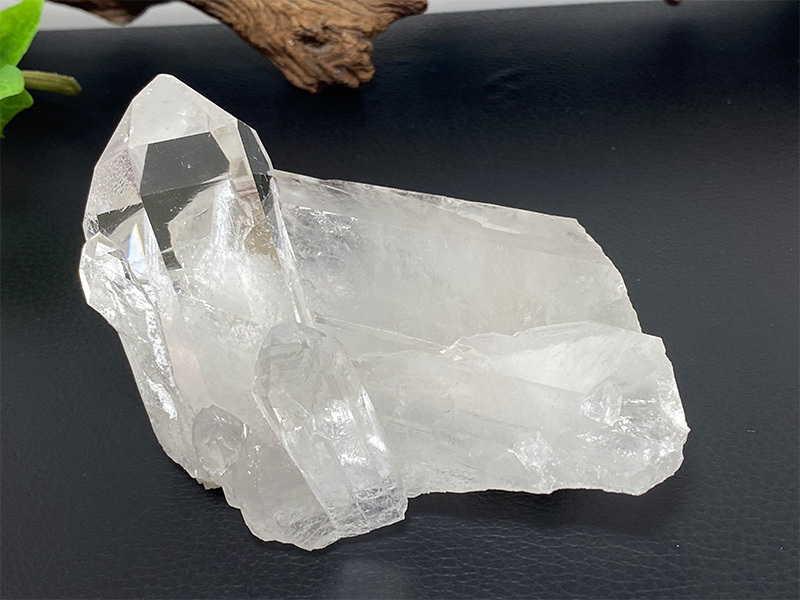 水晶クラスター　トマスゴンサガ産　約230ｇ　No.25226
