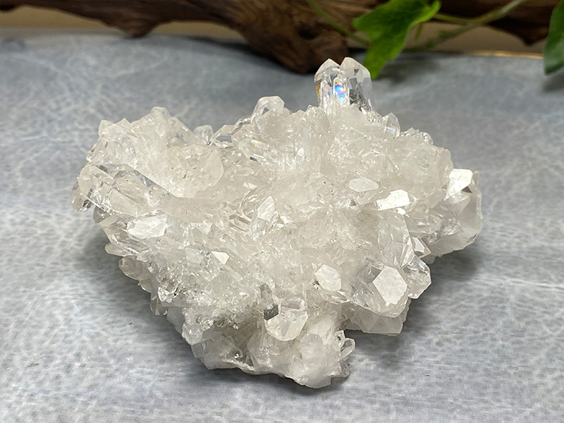 水晶クラスター　トマスゴンサガ産　約190ｇ　No.438