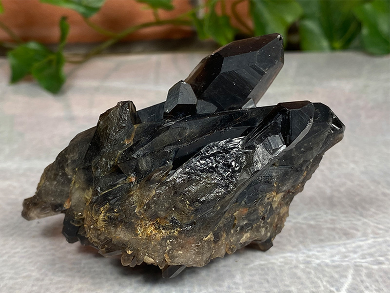 黒水晶クラスタ―　マダガスカル焼　約110ｇ　No,889