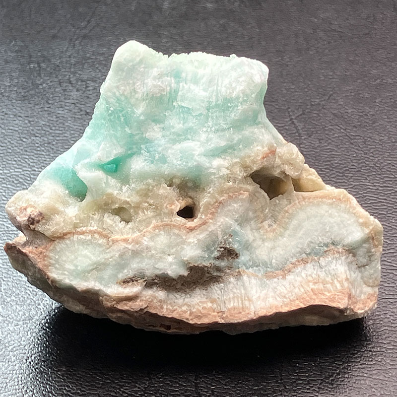 ラフストーン ヘミモルファイト 約150g　No,4042