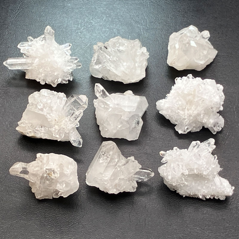 水晶クラスタートマスゴンサガ産　約40g　No,4162