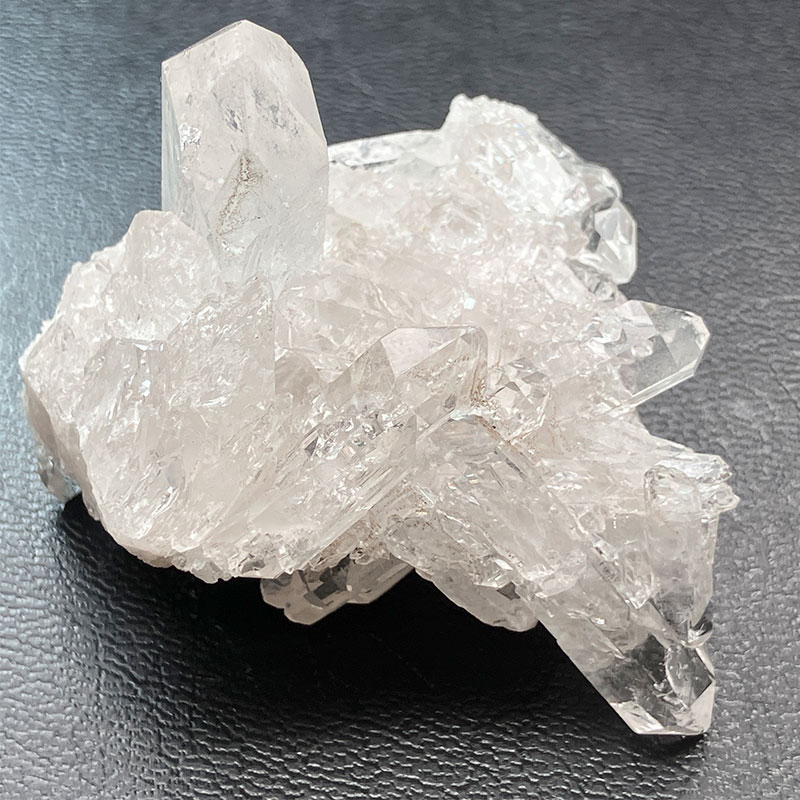 水晶クラスター トマスゴンサガ　約60g　No,4186