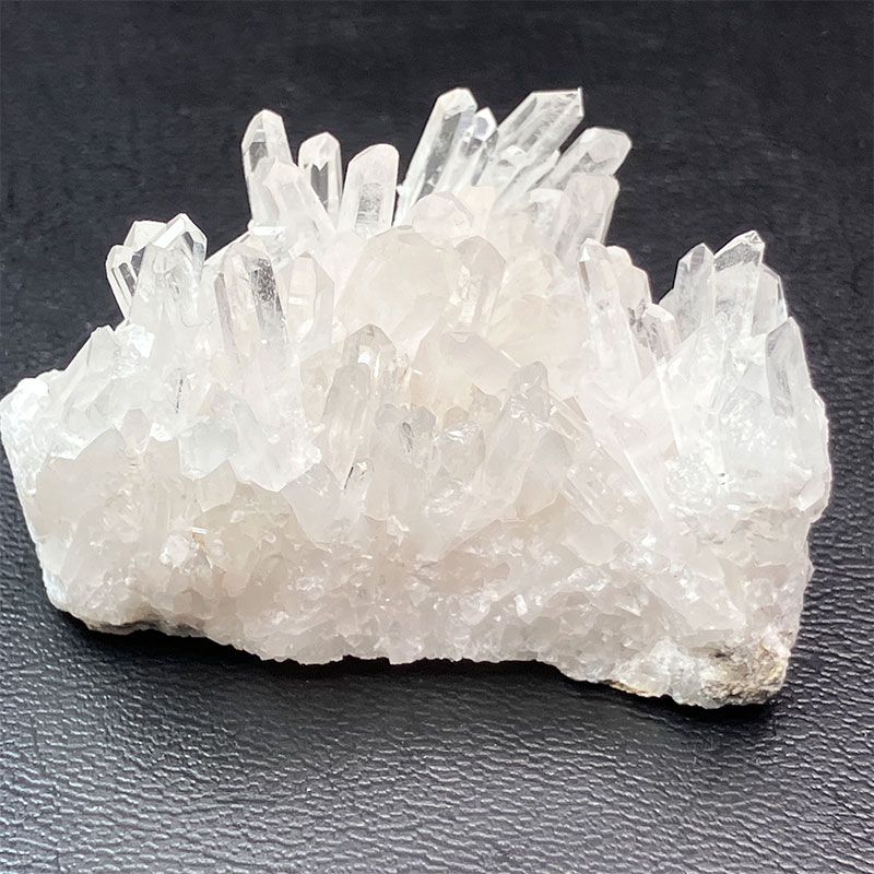 四川水晶クラスター AA  約60ｇ　No,4208