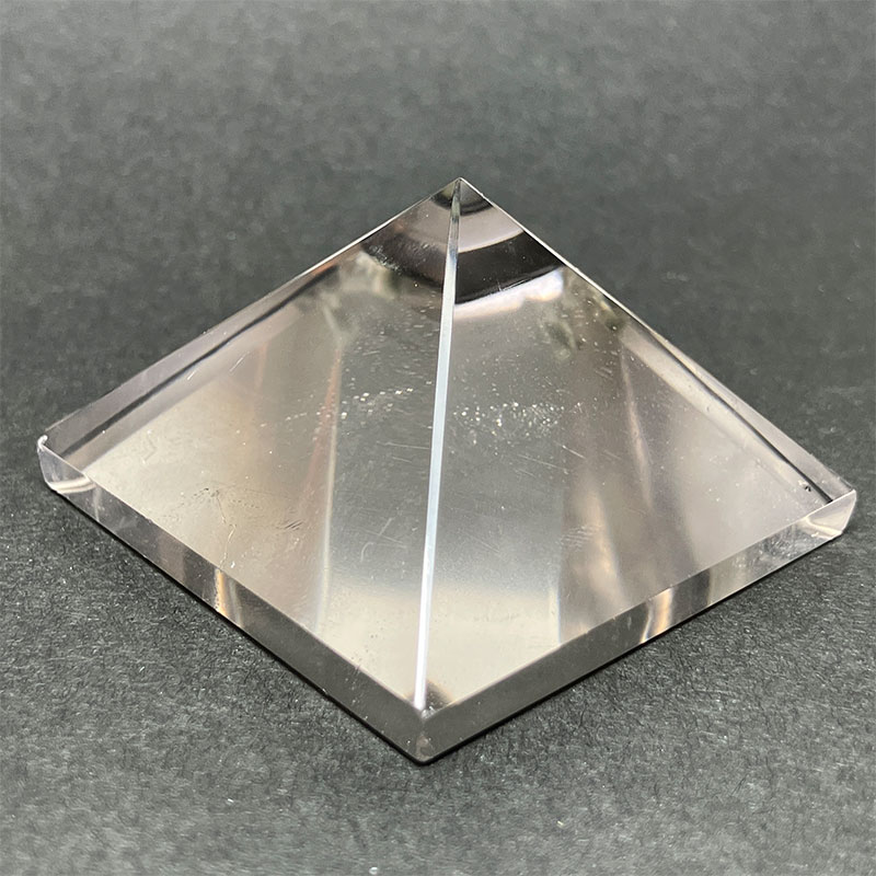 ヒマラヤ ピラミッド A　約70g　No,3253