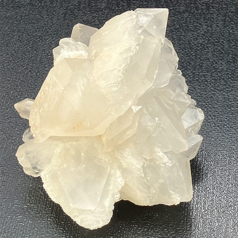 水晶クラスター マダガスカル　約150g　No,3481