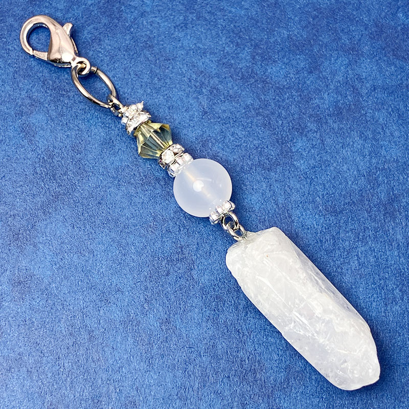 ★星座チャーム　かに座（ホワイトメノウ）