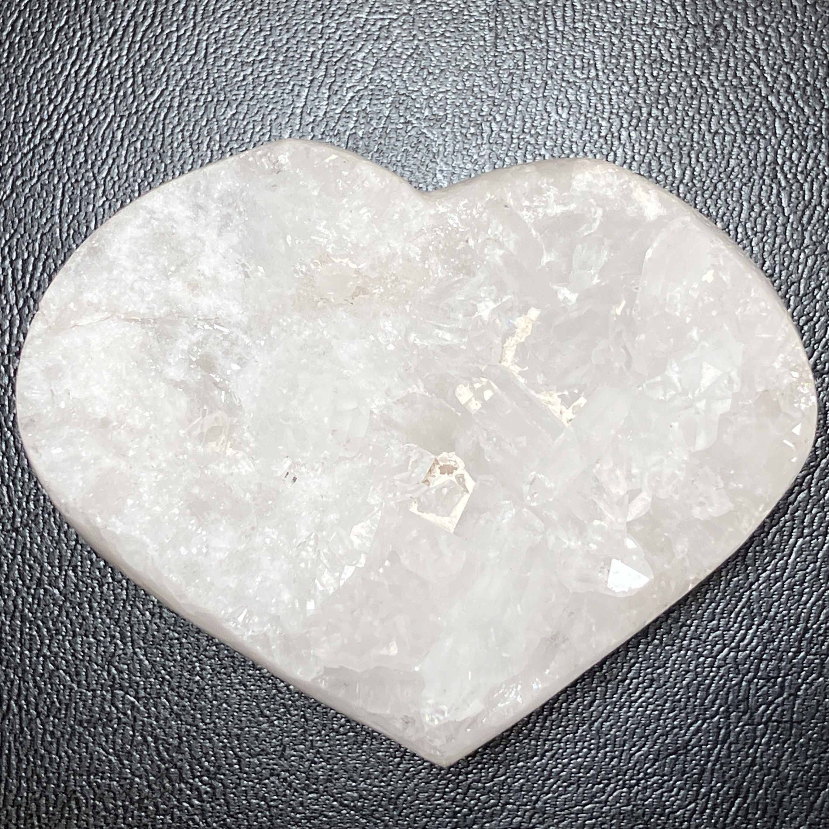 水晶クラスター ハート　約150g　No,4641