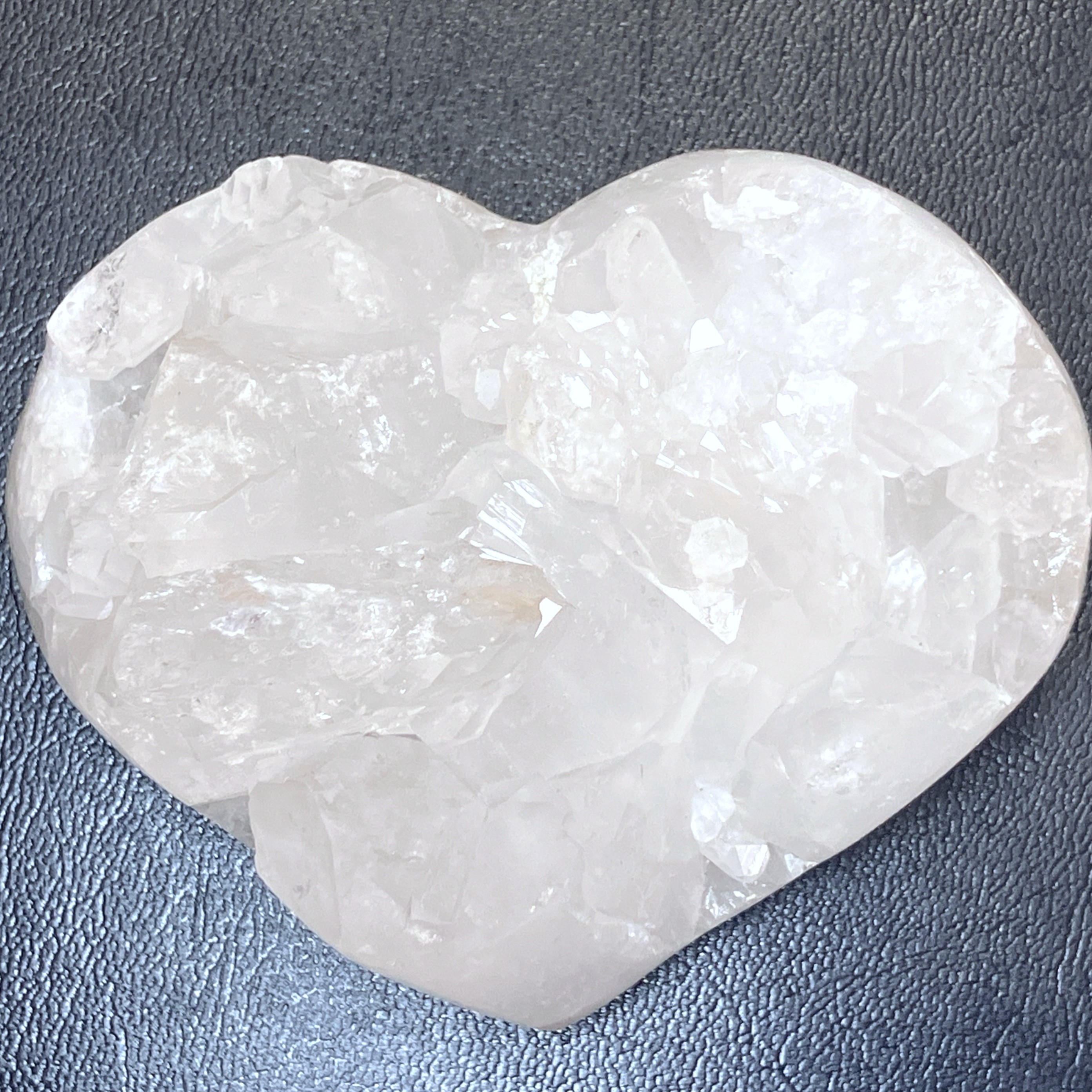 水晶クラスター ハート　約350g　No,4645