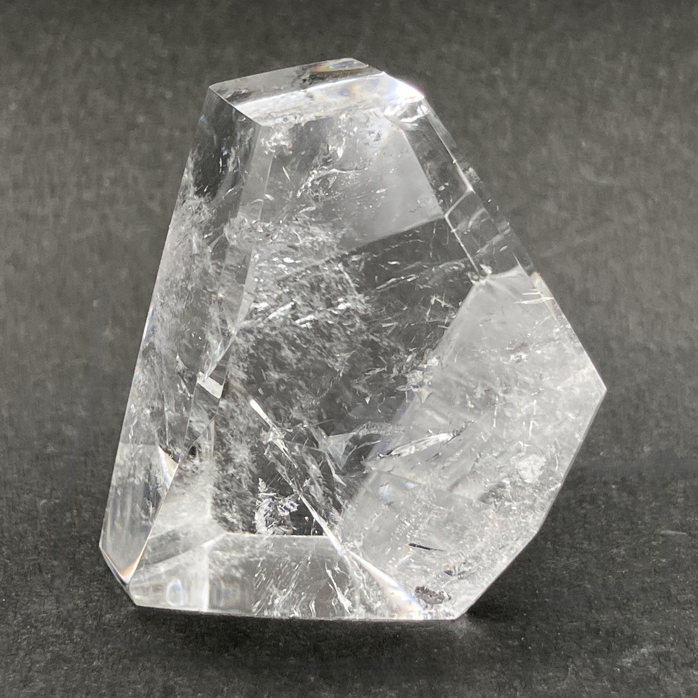 水晶フリーカット　約50g　No,5123