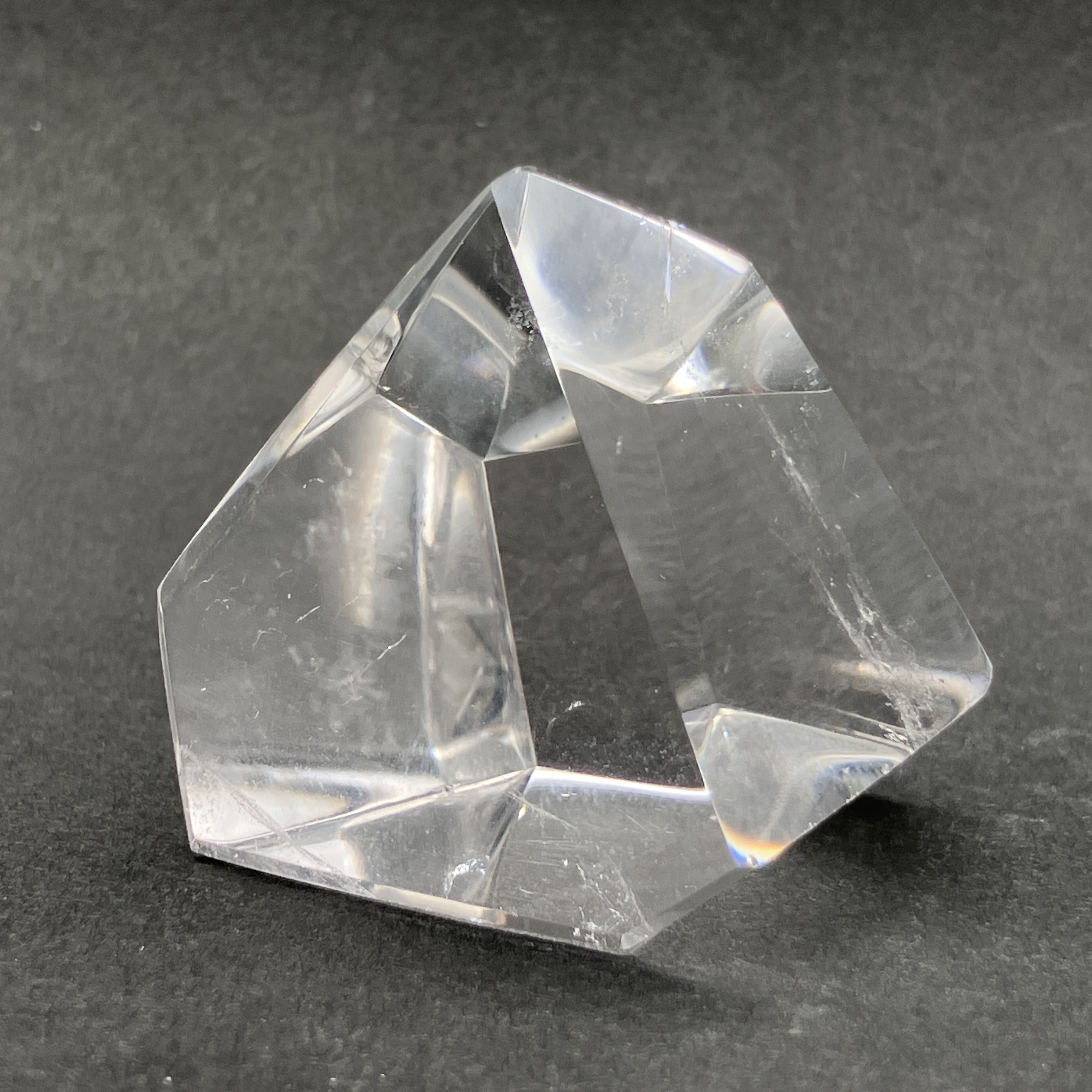 水晶フリーカット　約50g　No,5125