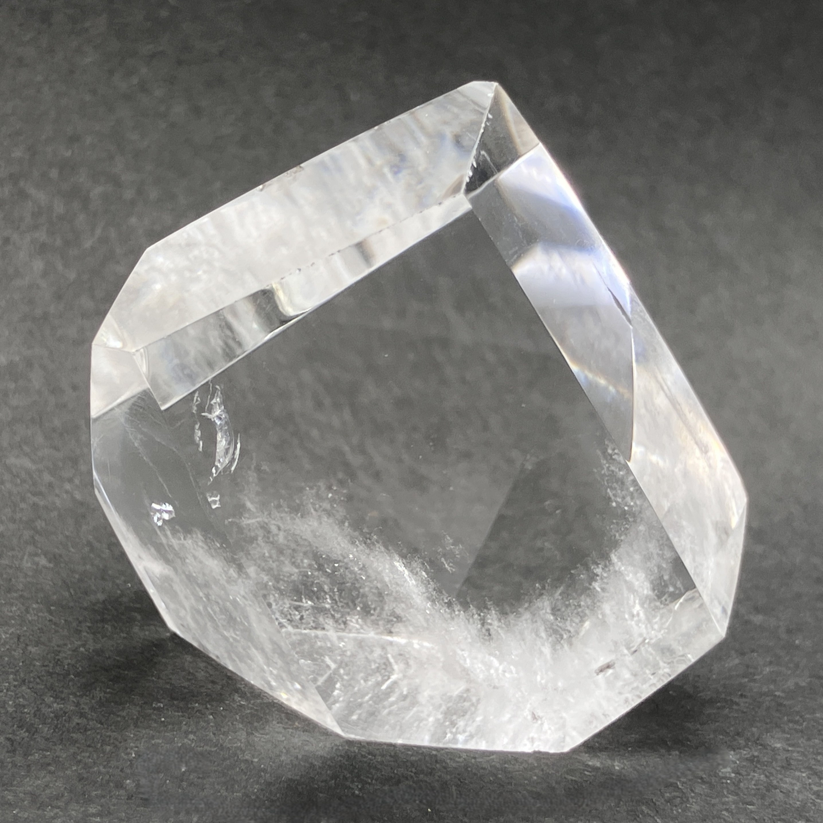 水晶フリーカット　約50g　No,5127