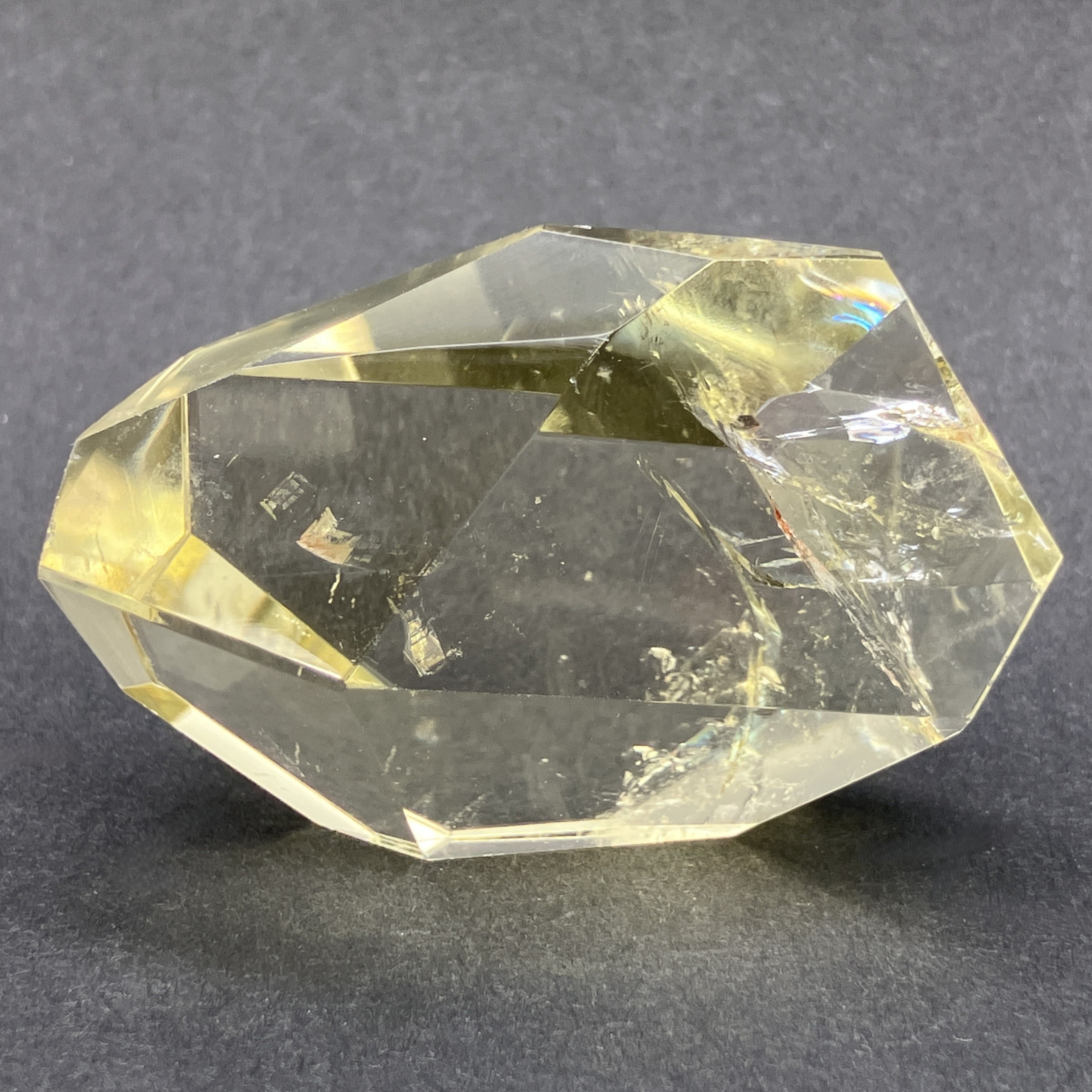 レモン水晶フリーカット　約50g　No,5130