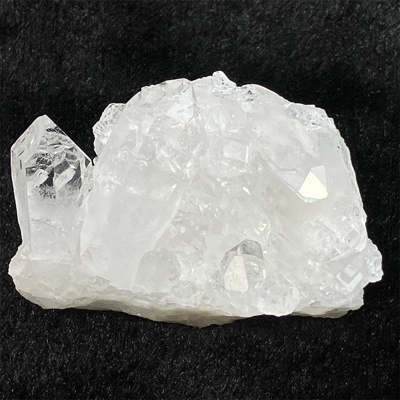 水晶クラスター トマスゴンサガ　約80g　No,5512