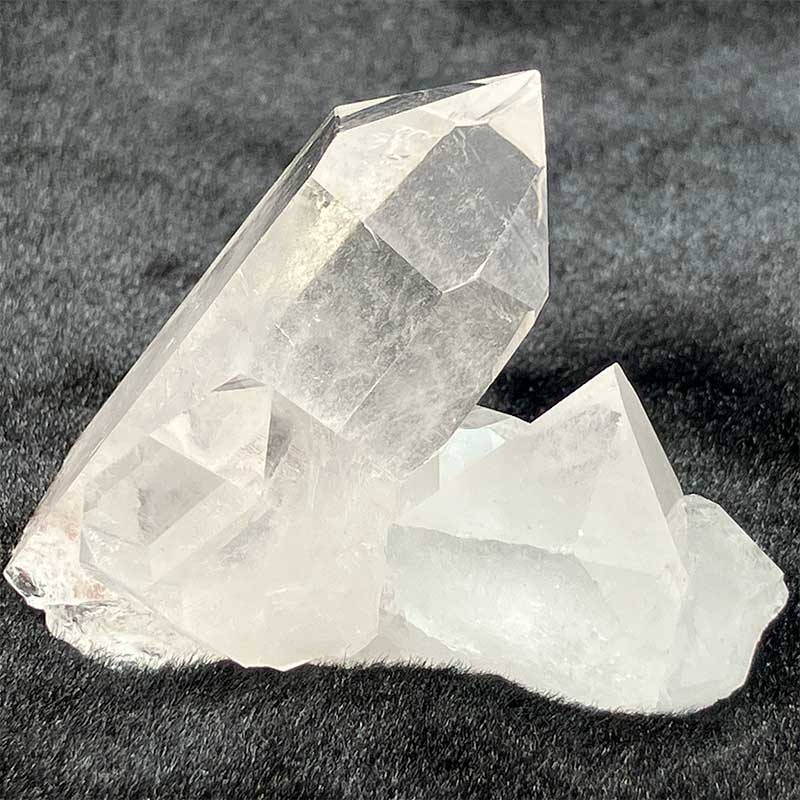 水晶クラスター トマスゴンサガ　約80g　No,5513