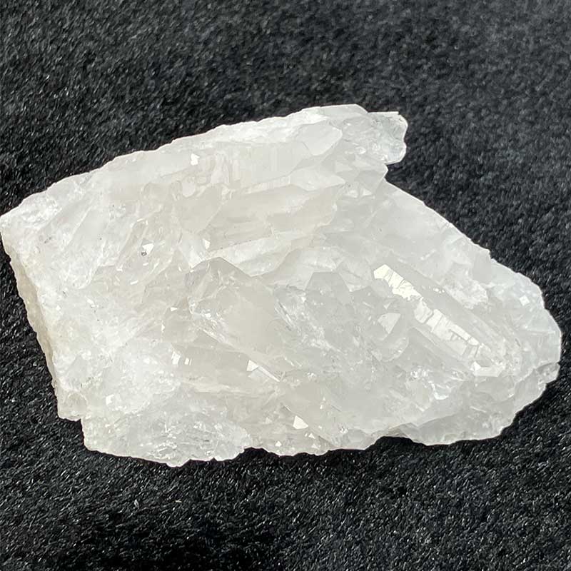 水晶クラスター トマスゴンサガ　約60g　No,5525