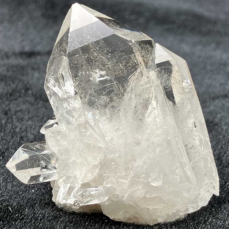 水晶クラスター トマスゴンサガ　約60g　No,5530