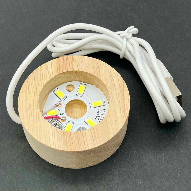 ♦LEDライト付木製台（5cm）No,5895